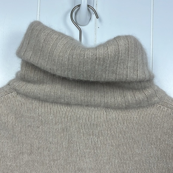 Sarah Spencer Womens Sweater L Tan/Cream Front Zip Tneck Lambs Wool Ribbed Cuffs - Picture 8 of 11